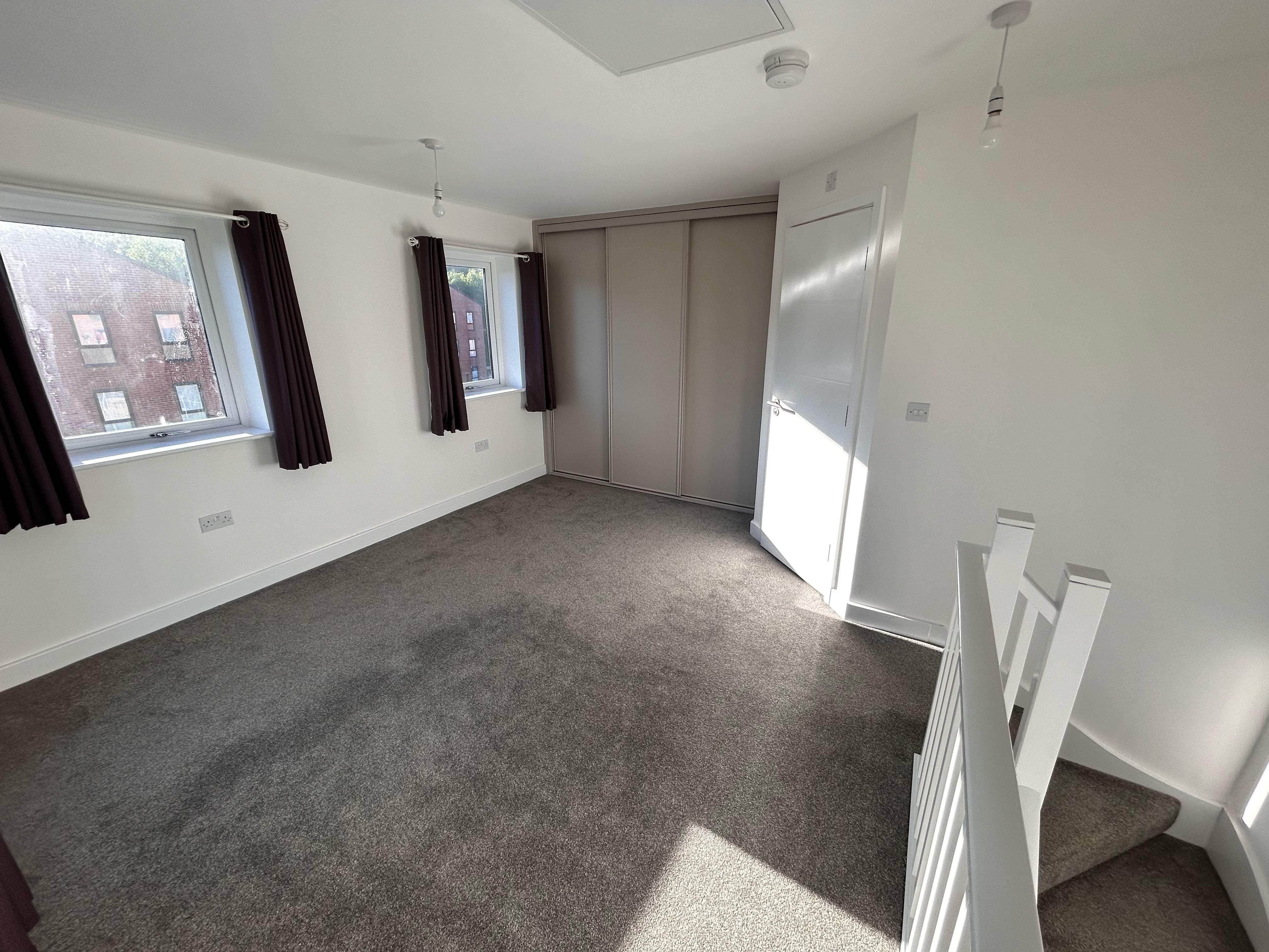 Flat Copper Beech Court in Leeds