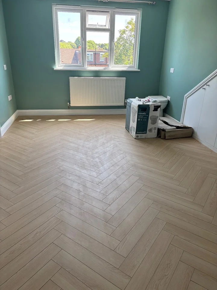 Room Beauchamp Road in Greater London