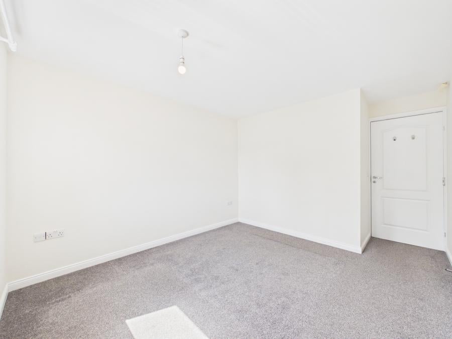 Flat Pack Horse Lane in Charnwood