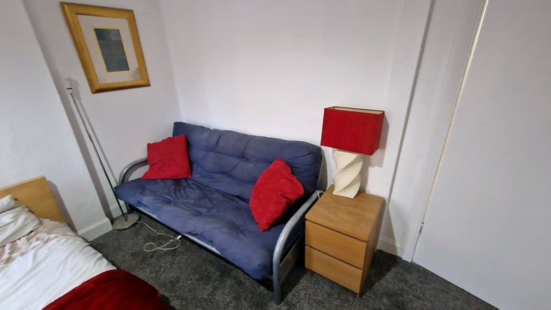Flat Garturk Street in Glasgow