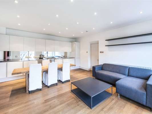Flat Chepstow Villas in Greater London