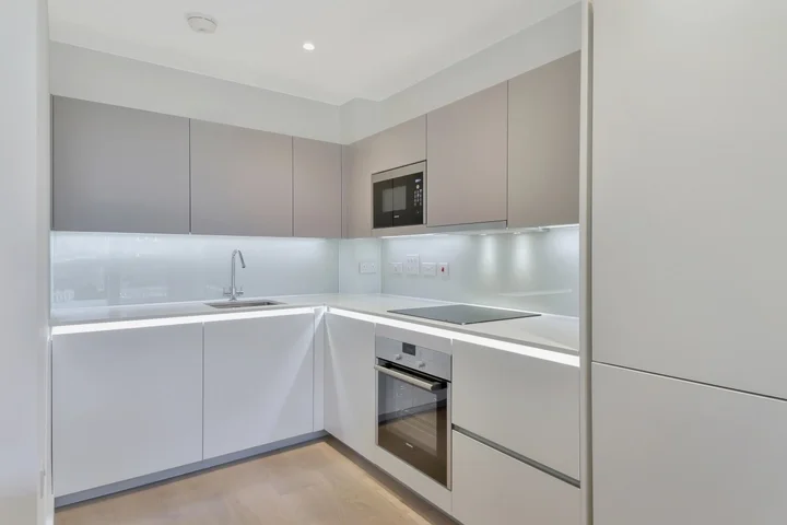 Flat Edgware Road in Greater London