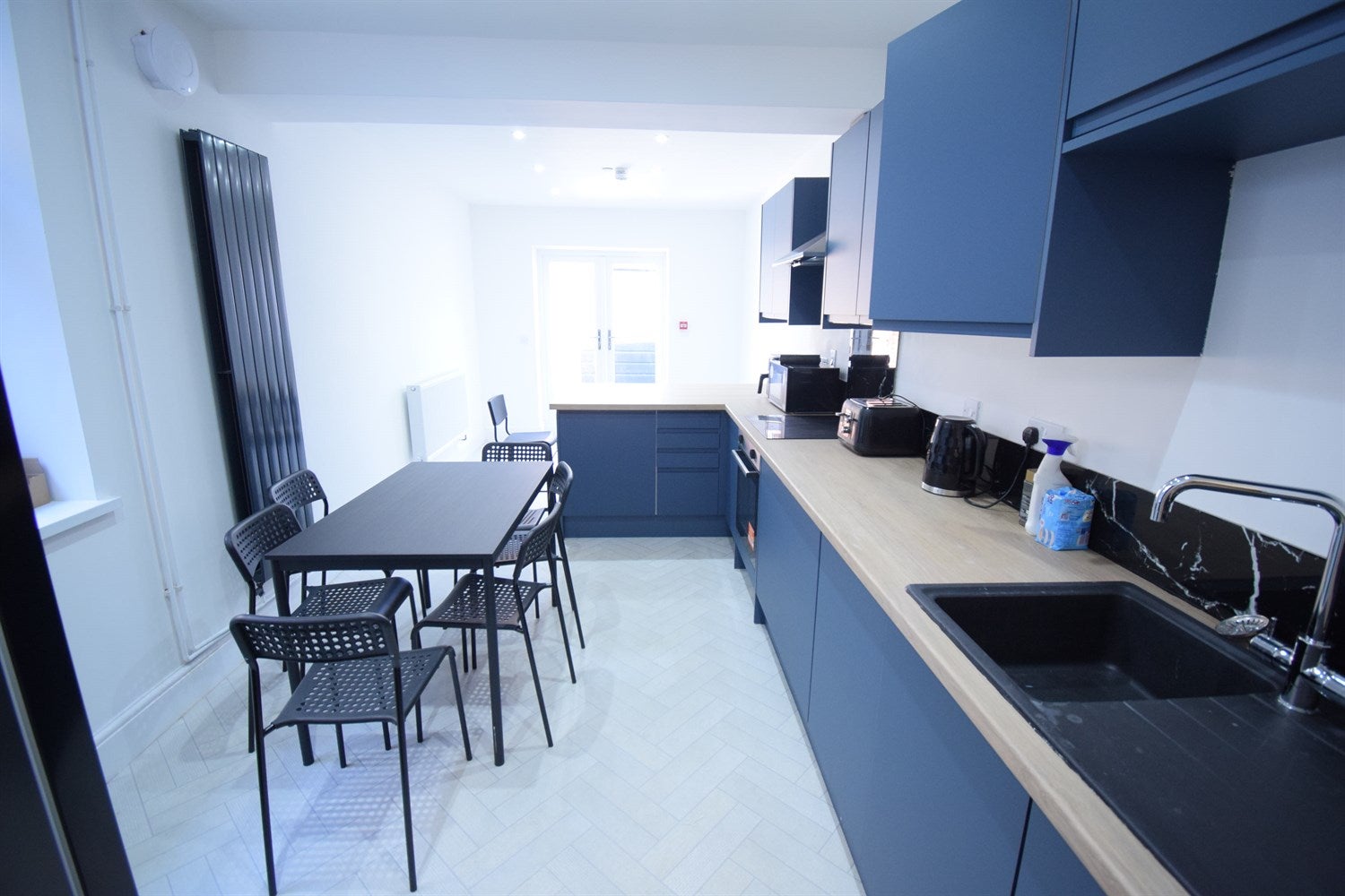 Room Stockland Street in Cardiff