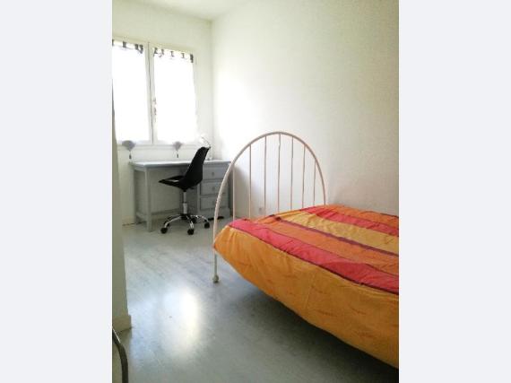 Chambre Rue duffour-dubergier à Bordeaux