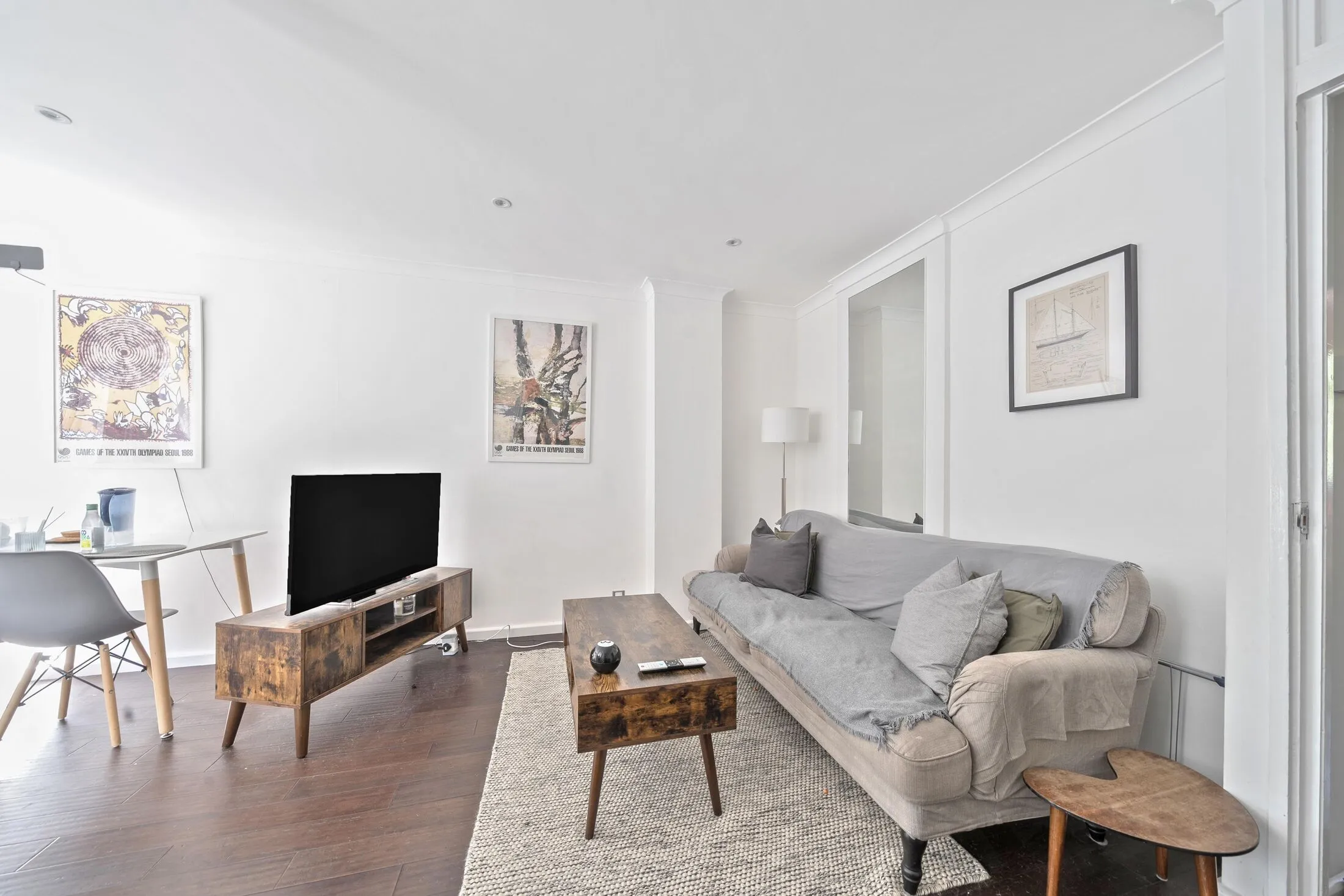 Flat Clapham Park Road in Greater London