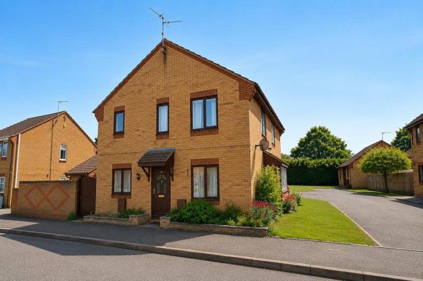 House Hoylake Drive in Peterborough