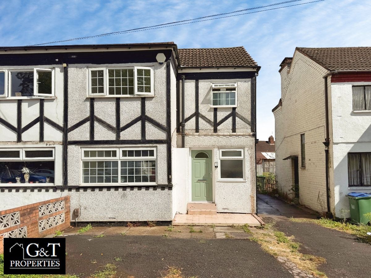 House Vernon Avenue in Sandwell