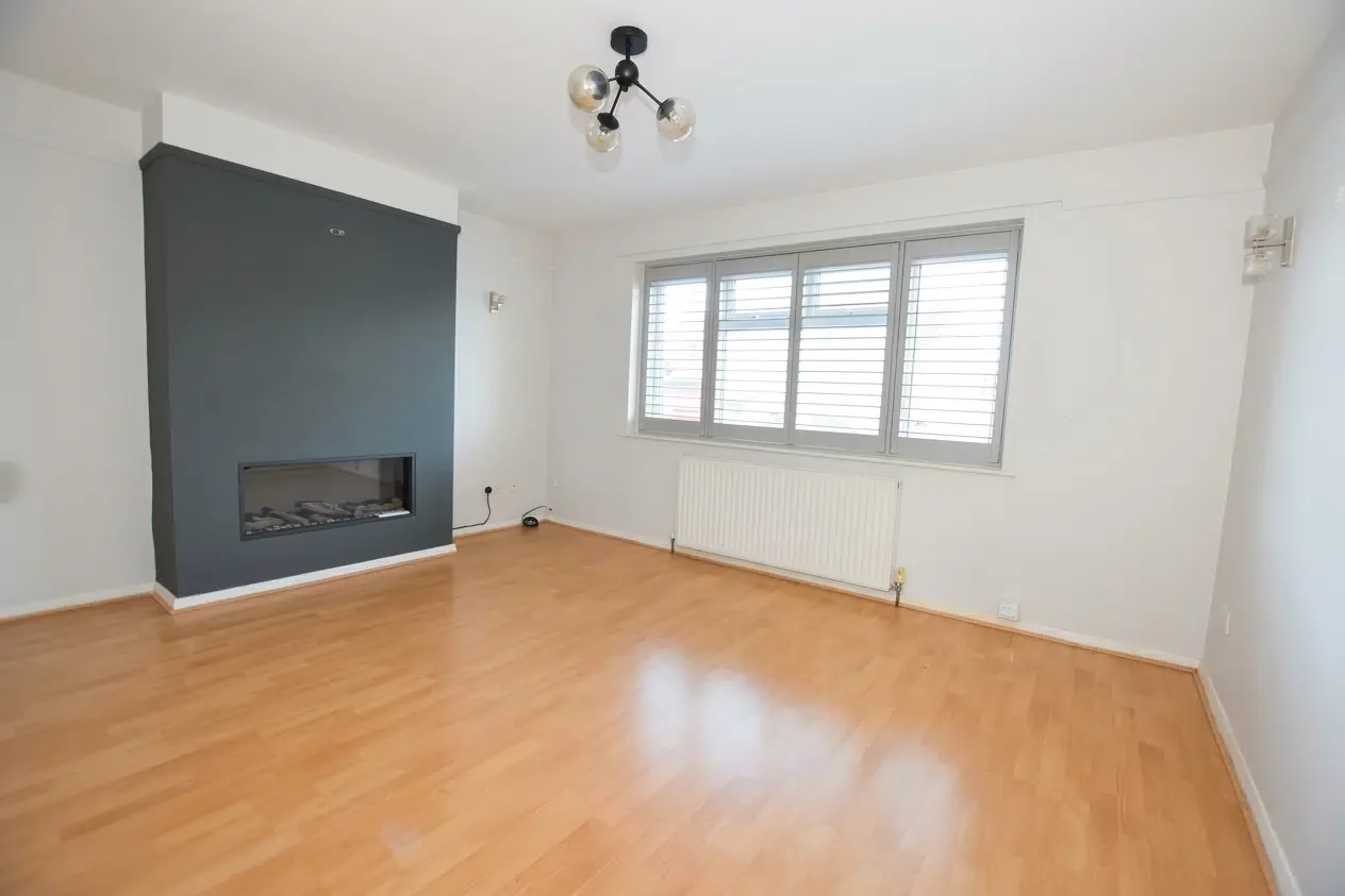 Flat Giffard Way in Long Crendon