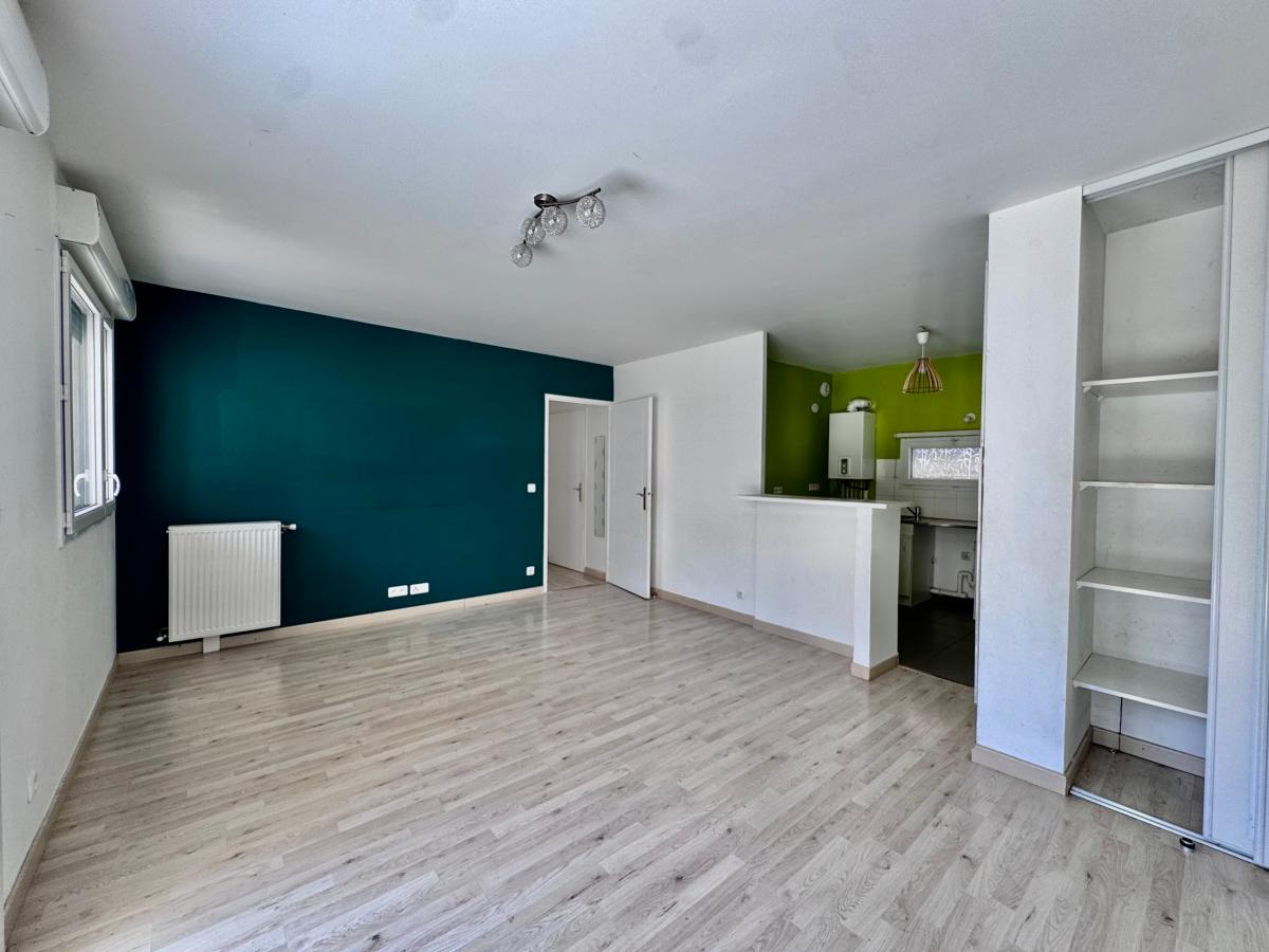 Appartement Rue Maurice Bellonte à Les Mureaux