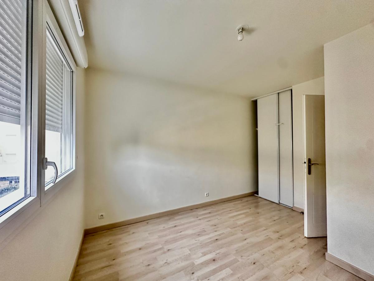 Appartement Rue Maurice Bellonte à Les Mureaux