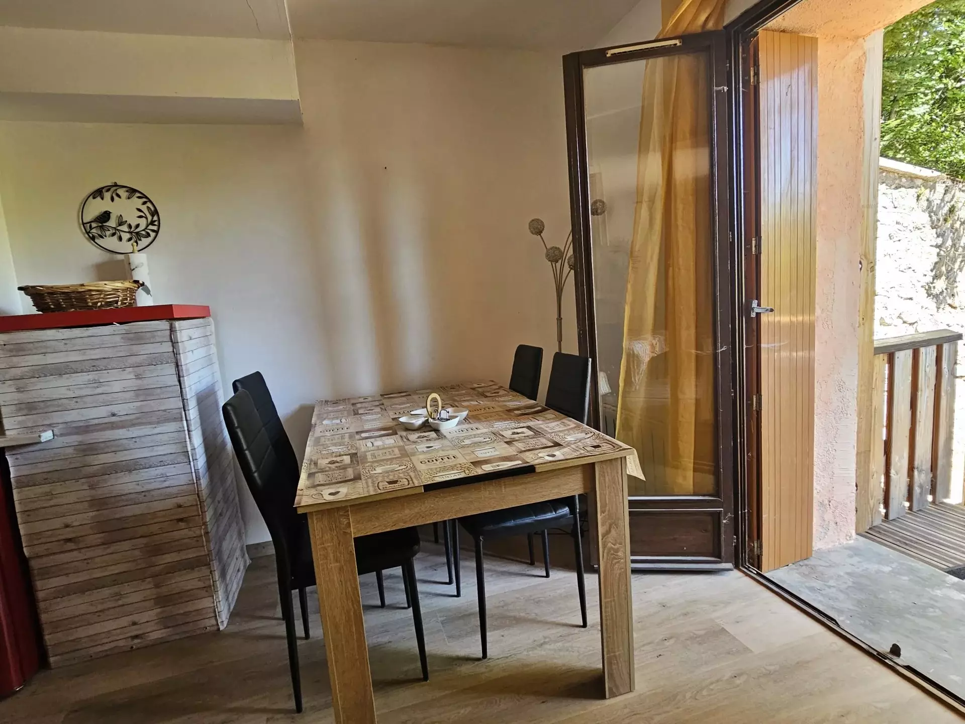 Appartement Route des Châteaux à Andon