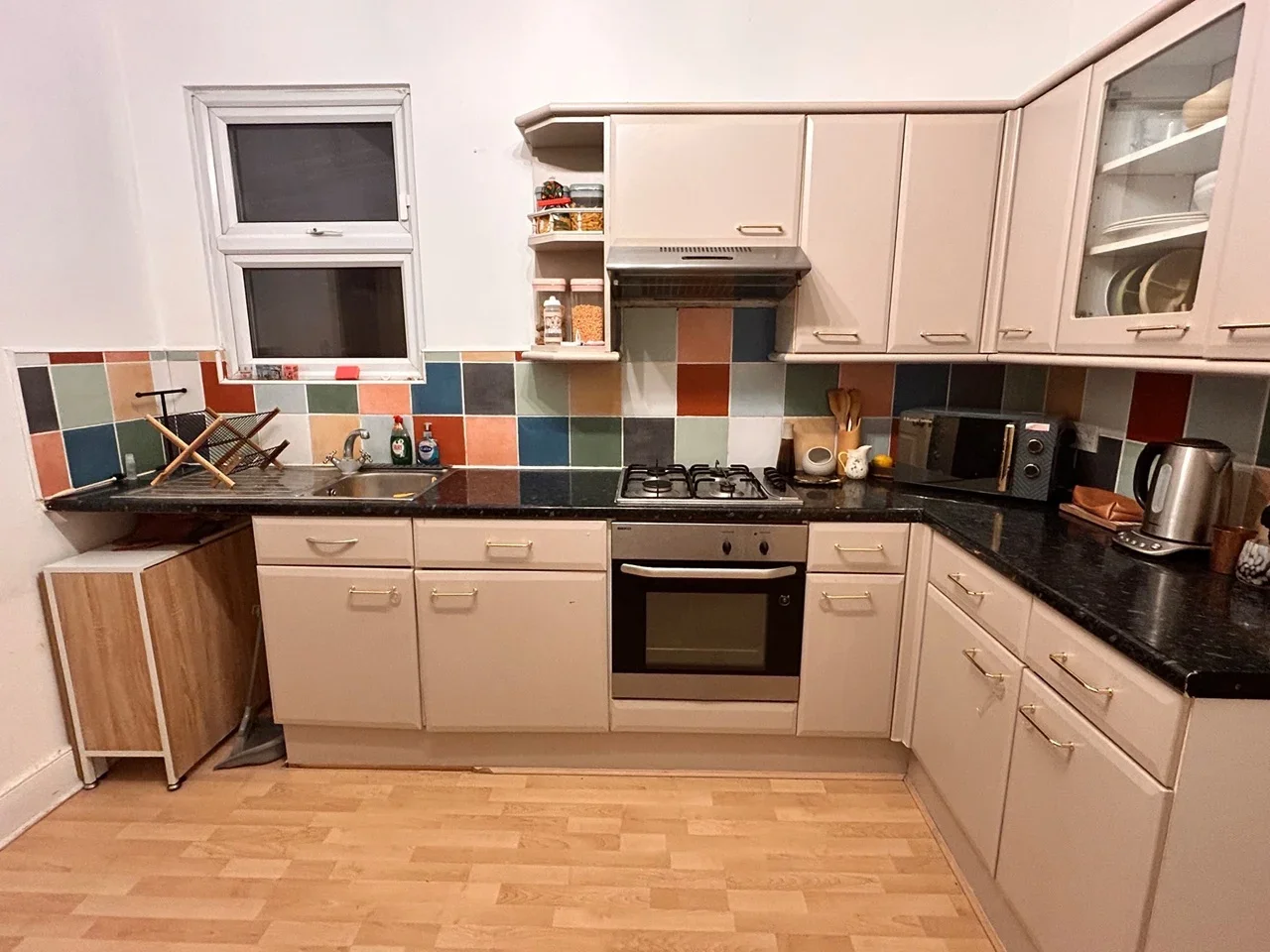Room Greenside Road in Greater London