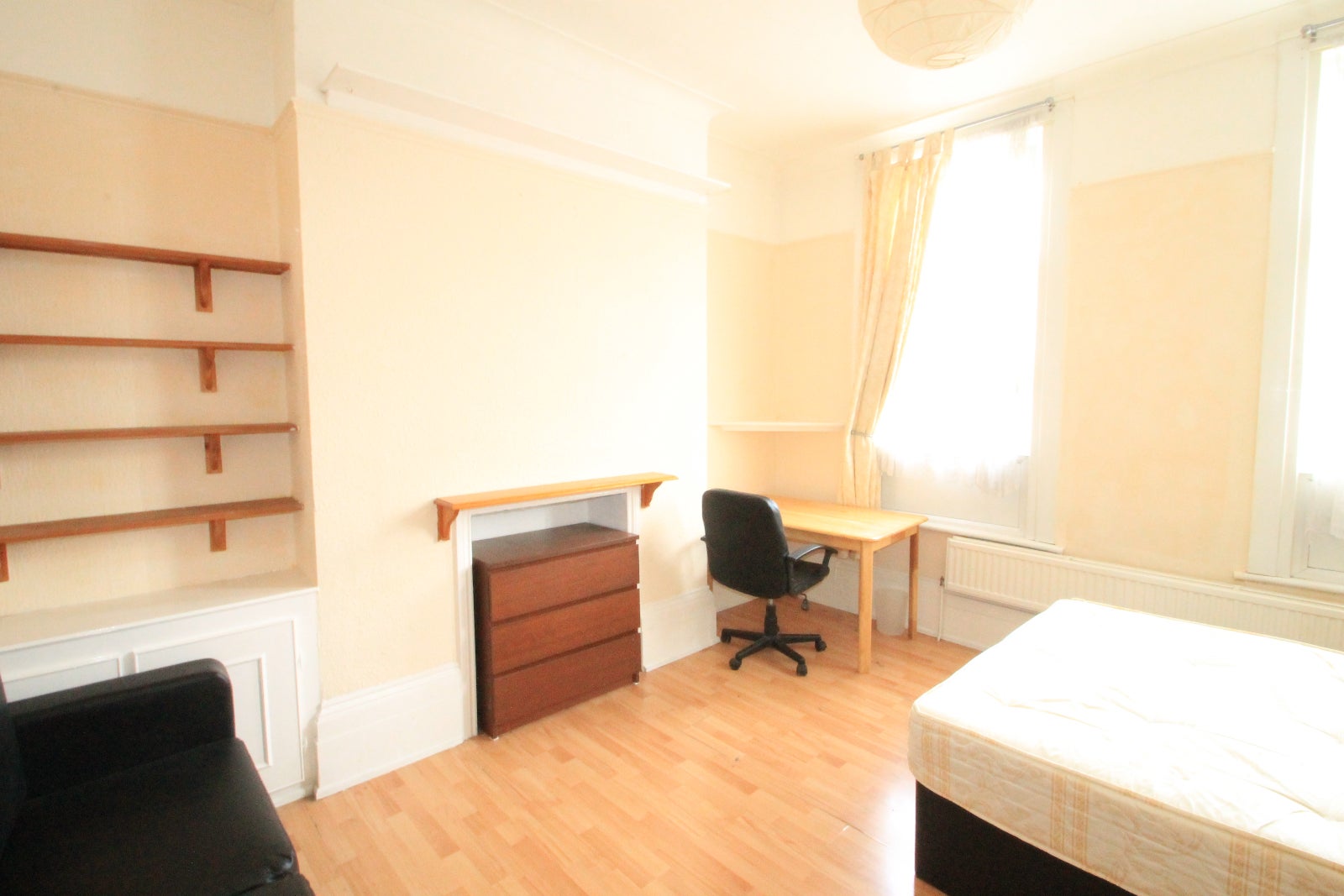 Flat Lennox Road in Greater London