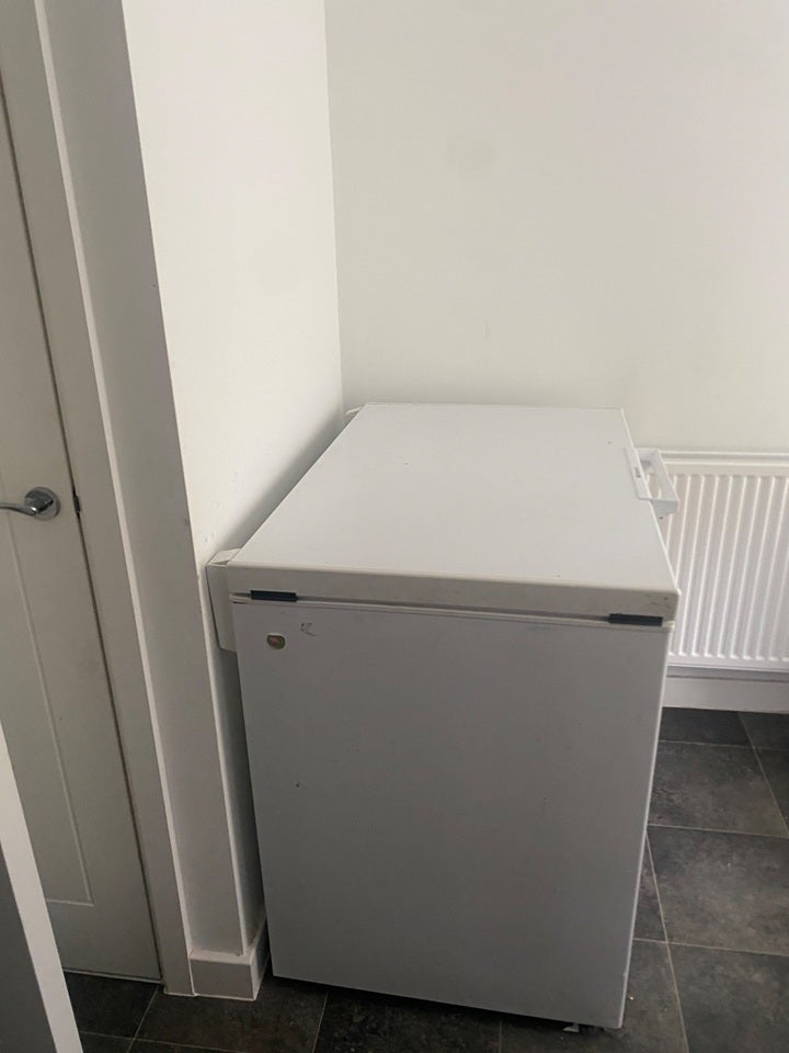 Room Firecrest Close in Coventry