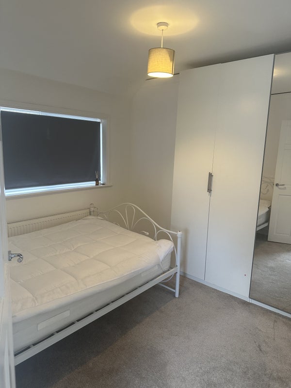 Room Worthing Road in Bristol
