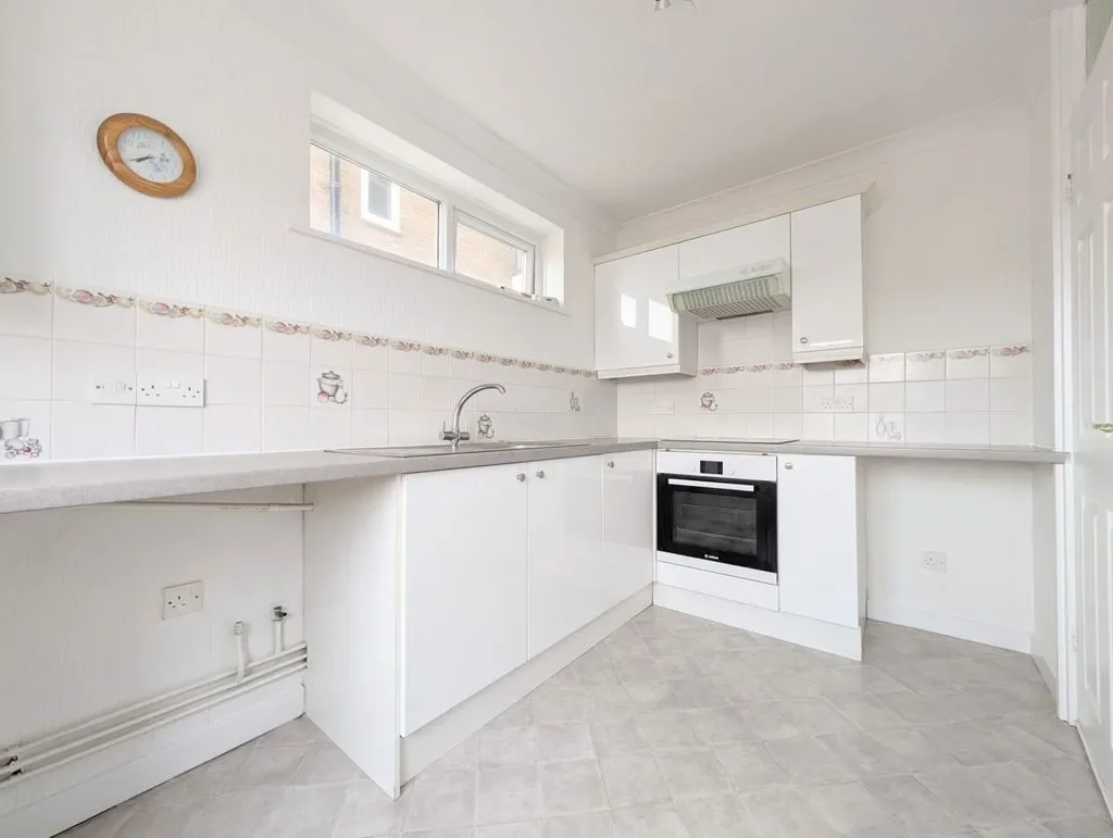 Flat Victoria Way in Southport