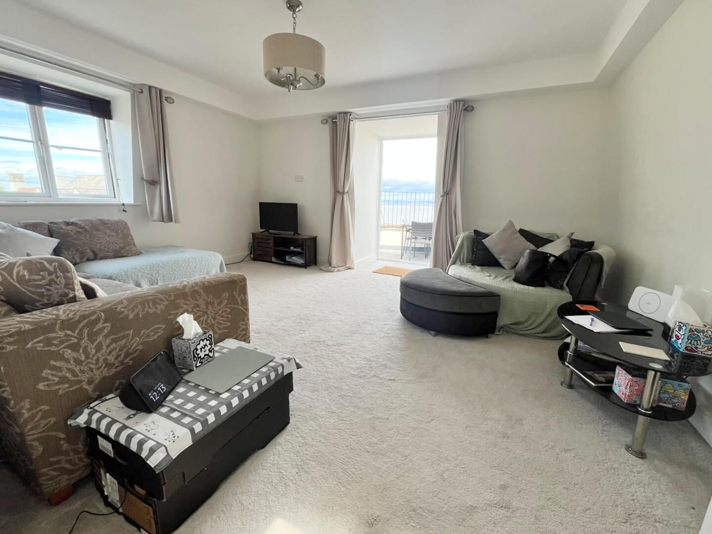 Flat West Hill in Portishead