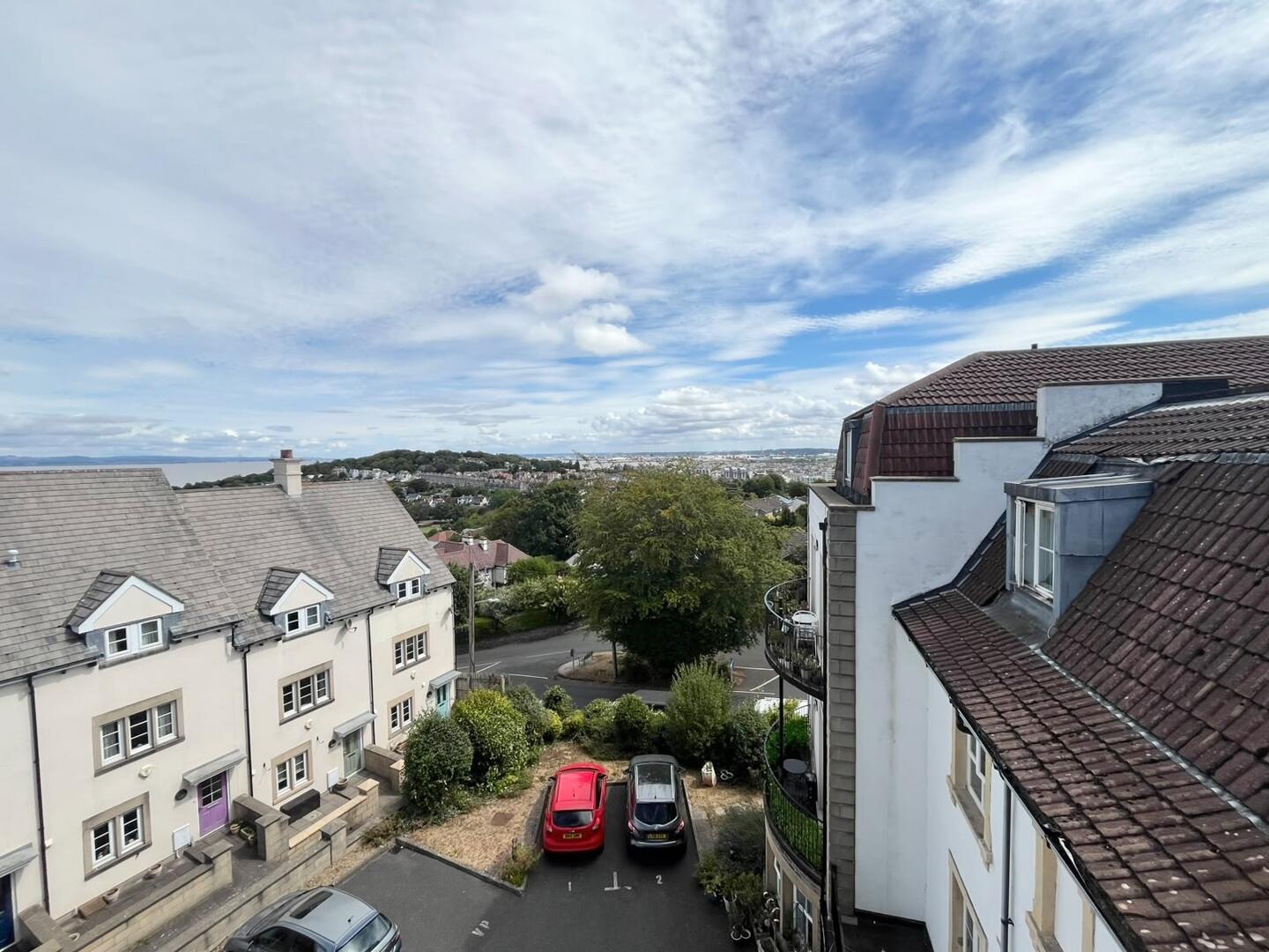 Flat West Hill in Portishead