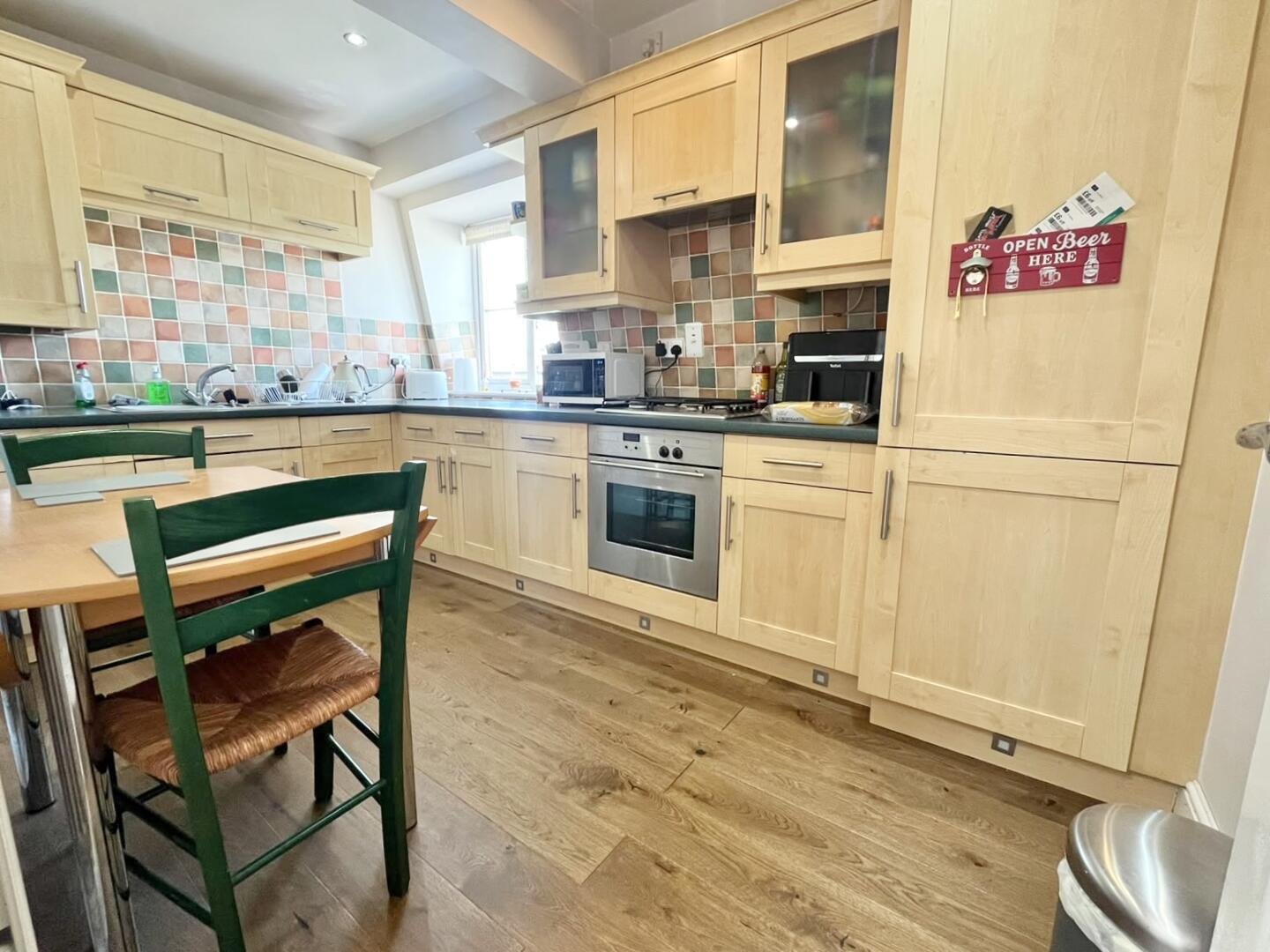 Flat West Hill in Portishead