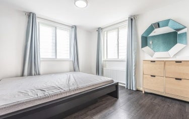 Flat Fusiliers Way in Greater London