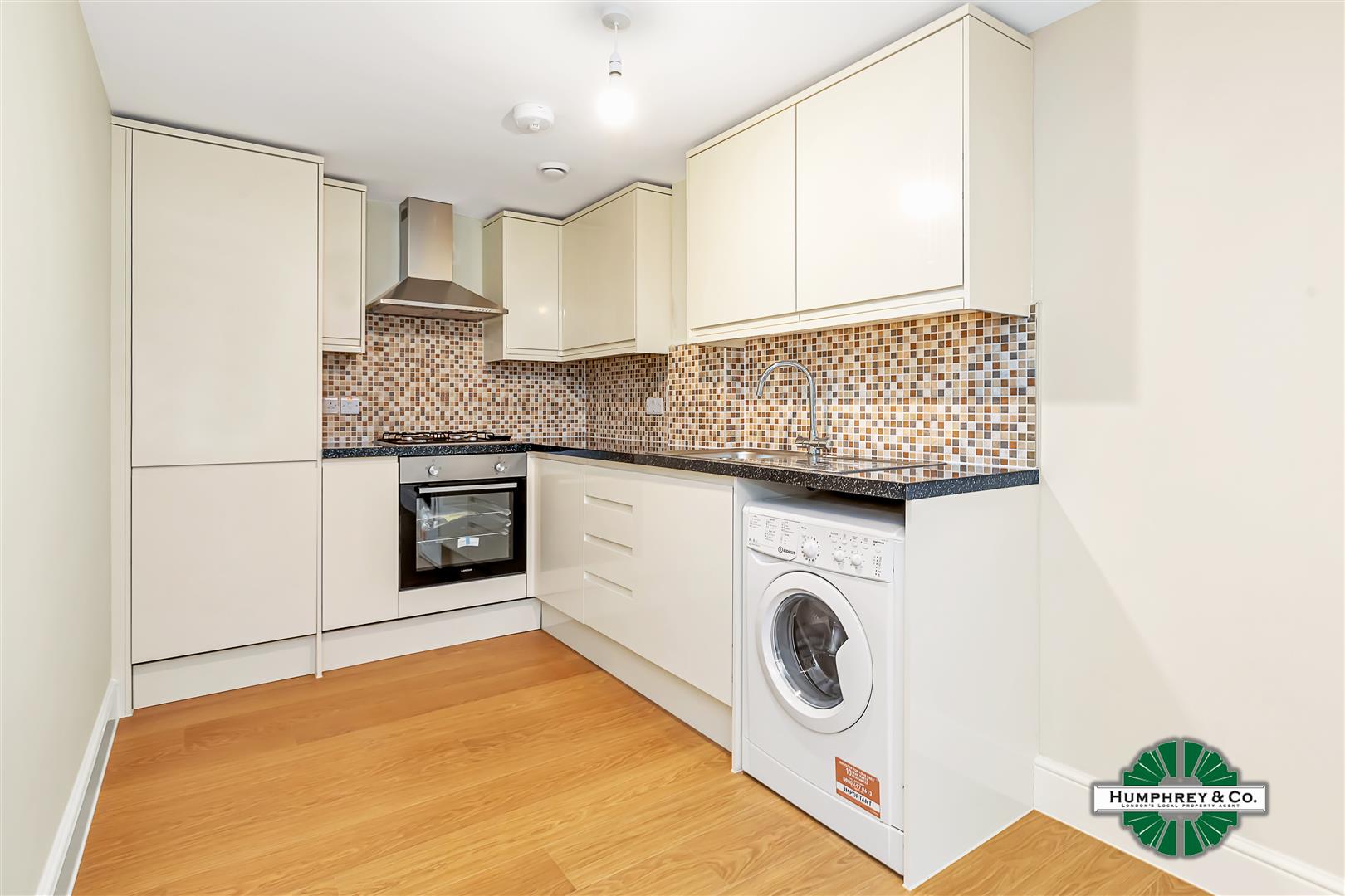 Flat Farley Drive in Greater London