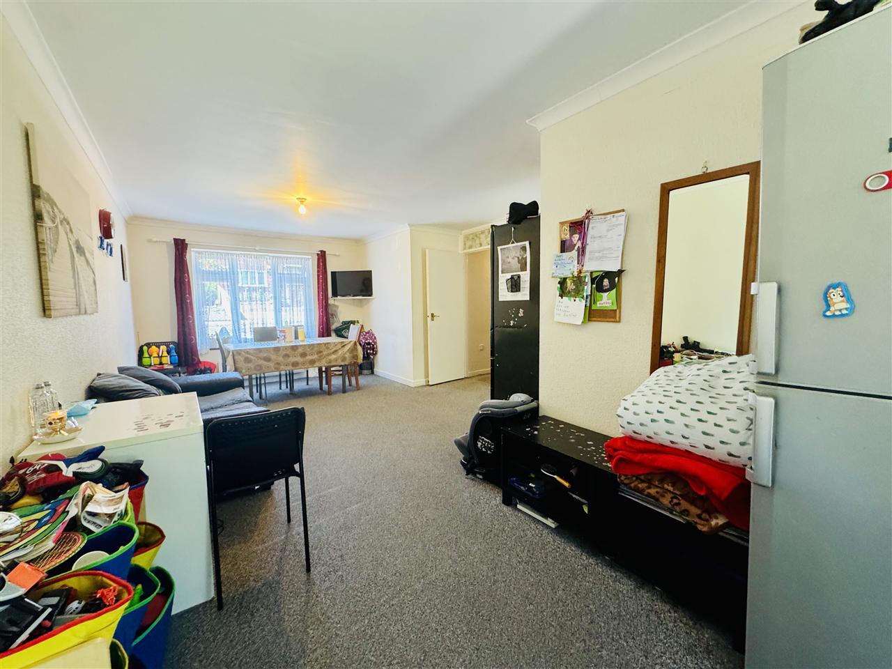 House Jubilee Close in Greater London