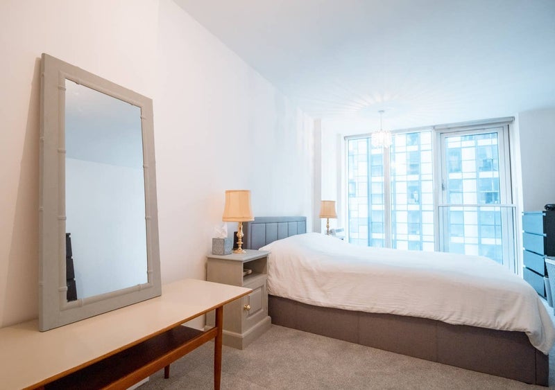 Flat Millharbour in Greater London