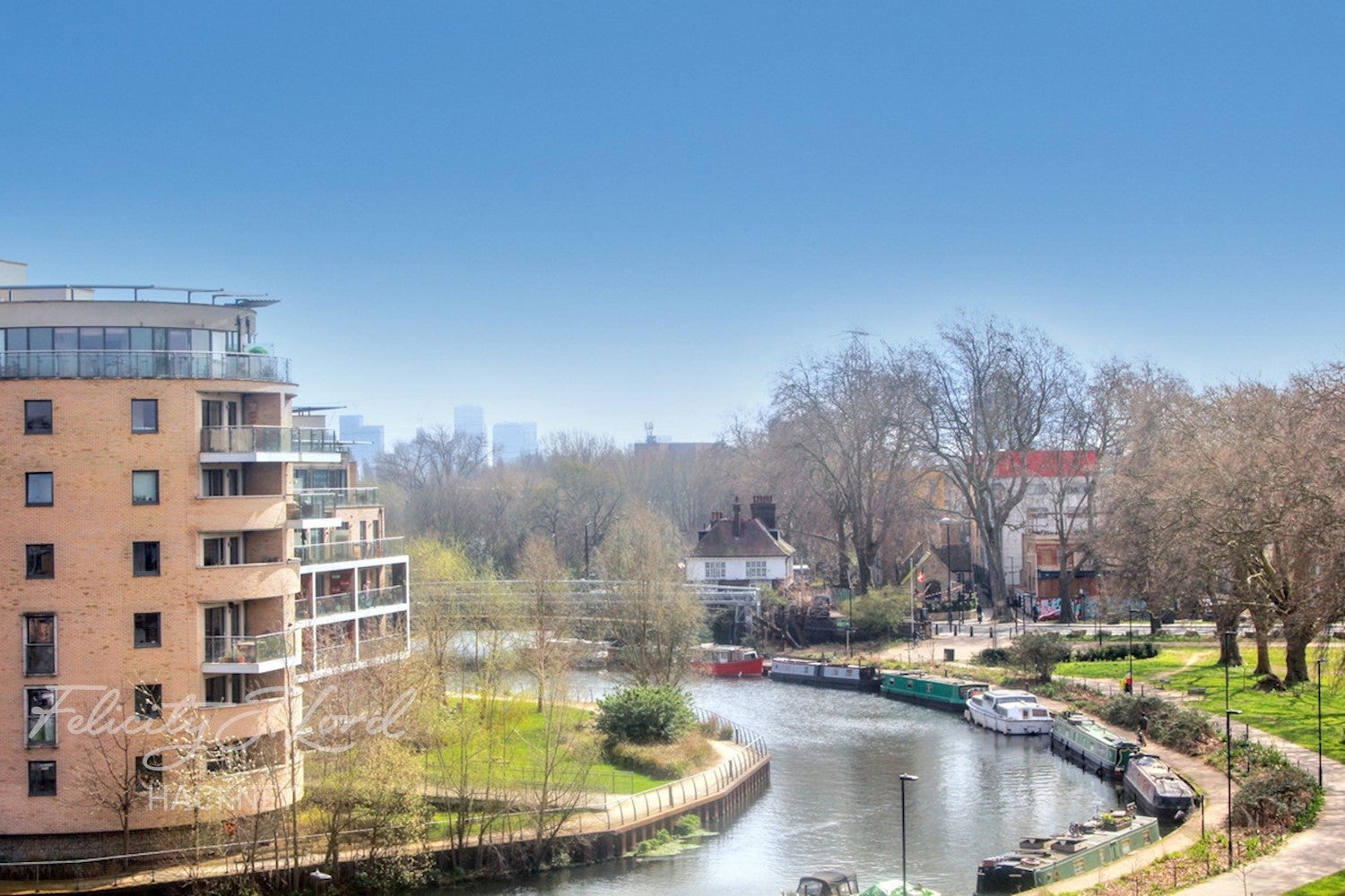 Flat Southwold Road in Greater London