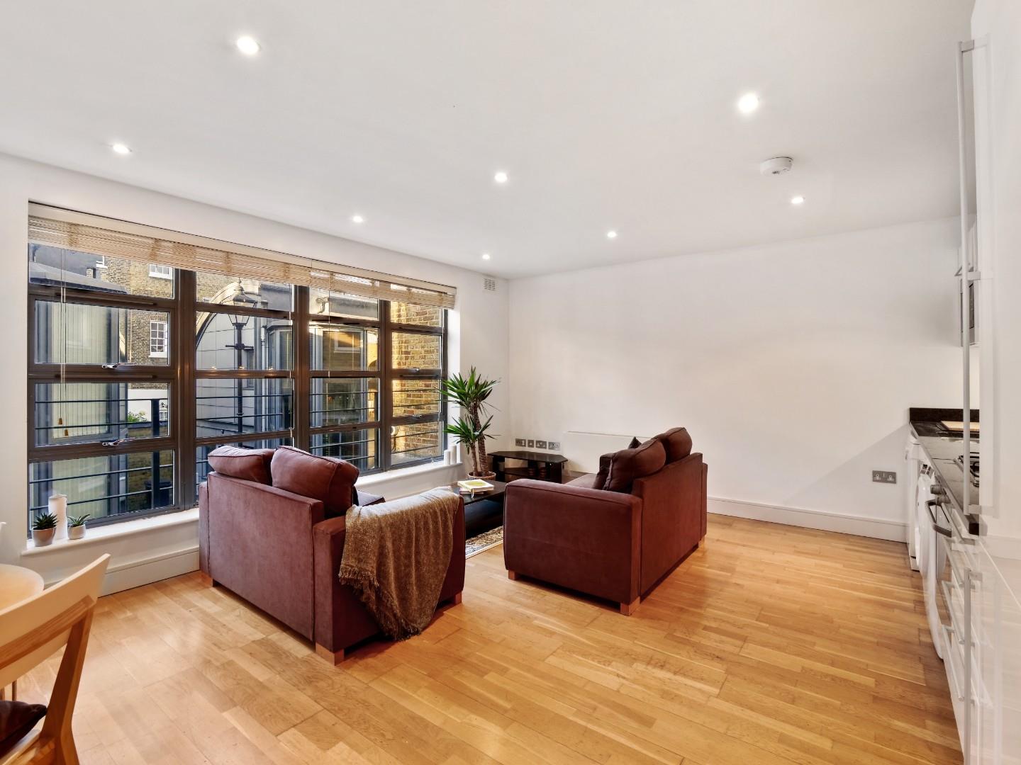 Flat Clare Lane in Greater London