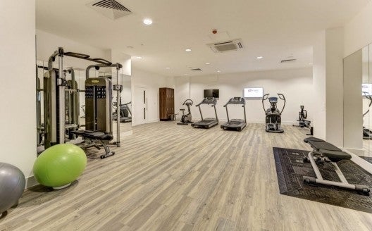 Flat Finchley Road in Greater London