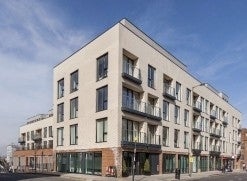 Flat Finchley Road in Greater London