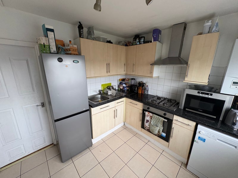 Room Lavender Hill in Greater London