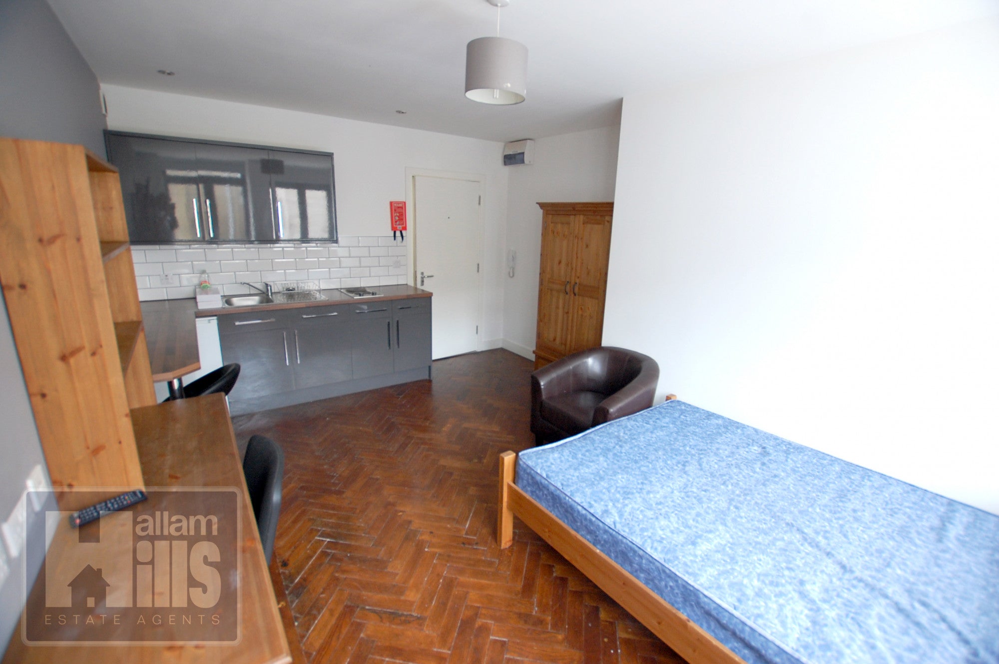 Flat Fitzalan Square in Sheffield