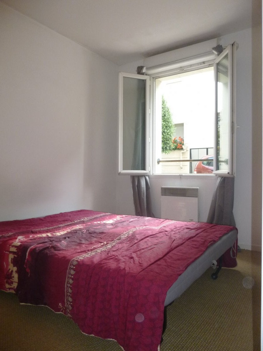 Flat Rue Victor Hugo in Puteaux