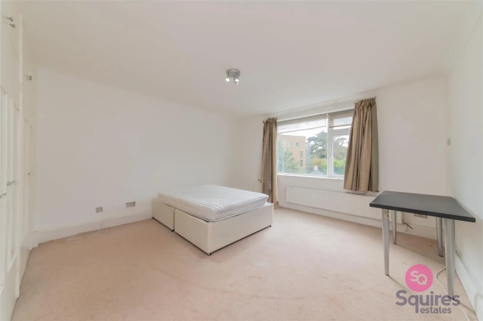 Flat Parson Street in Greater London