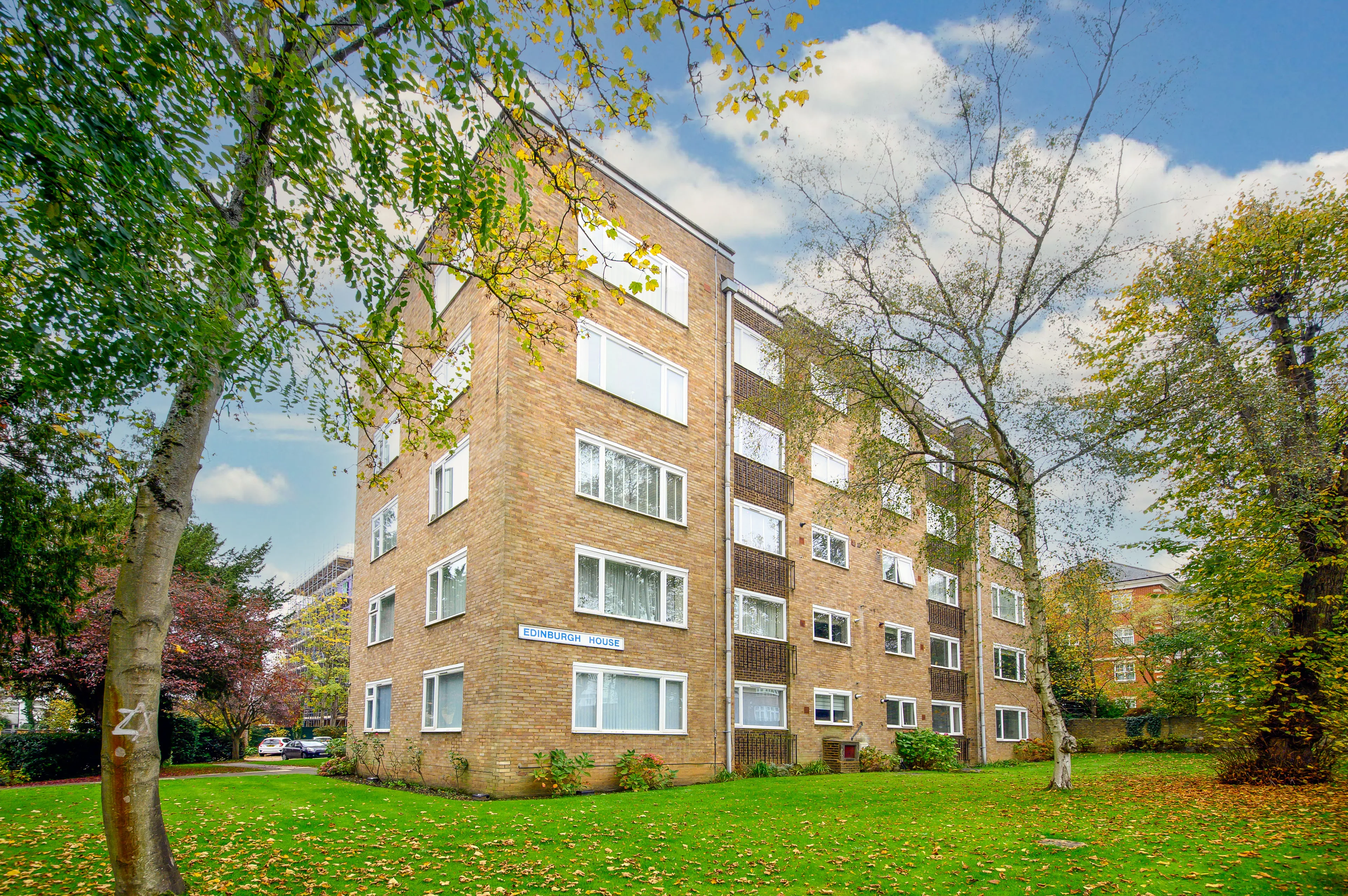 Flat Parson Street in Greater London