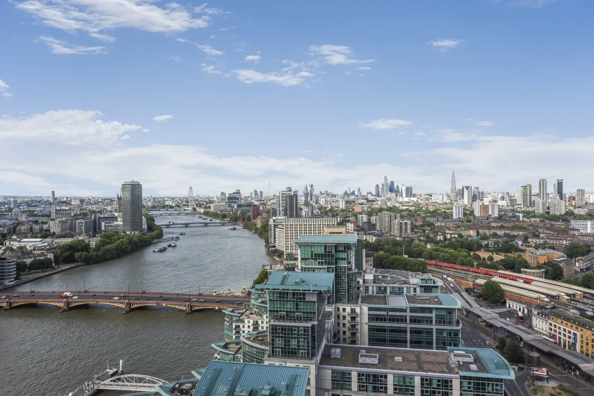 Flat Wandsworth Road in Greater London