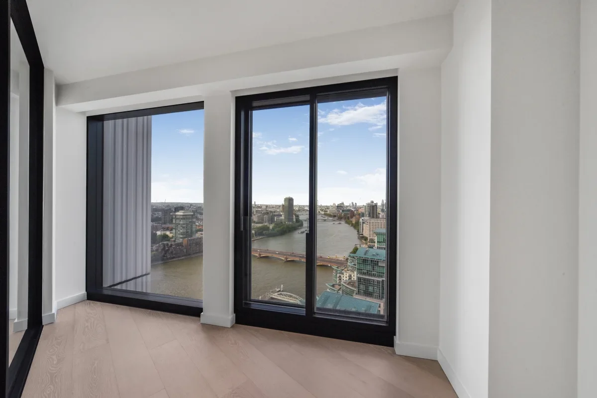 Flat Wandsworth Road in Greater London