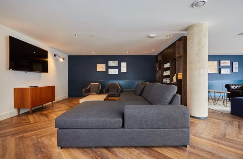 Room Sopwith Avenue in Greater London