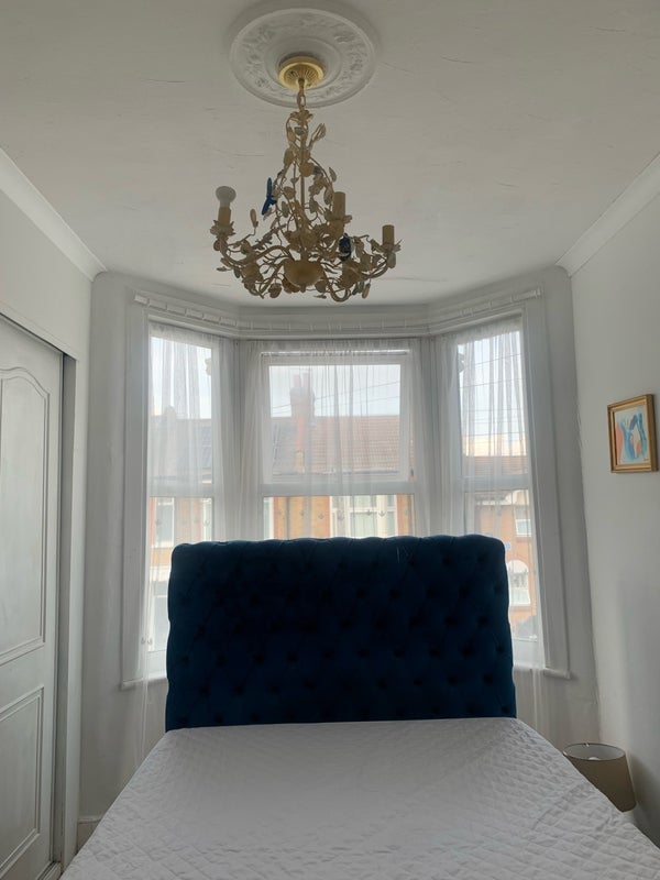 Room Sportsbank Street in Greater London