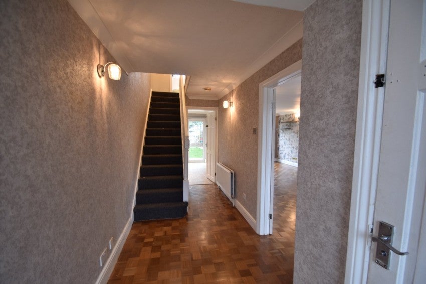 House Homefarm Way in Stoke Poges
