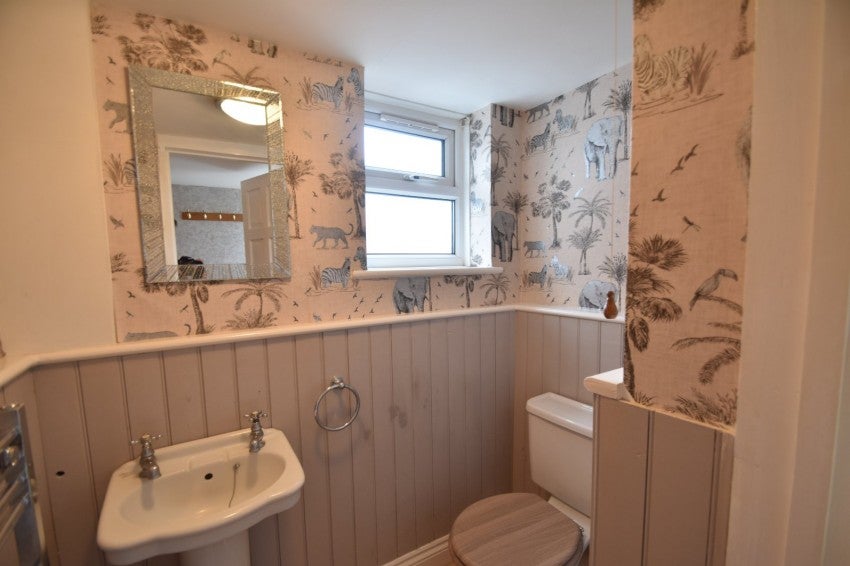 House Homefarm Way in Stoke Poges