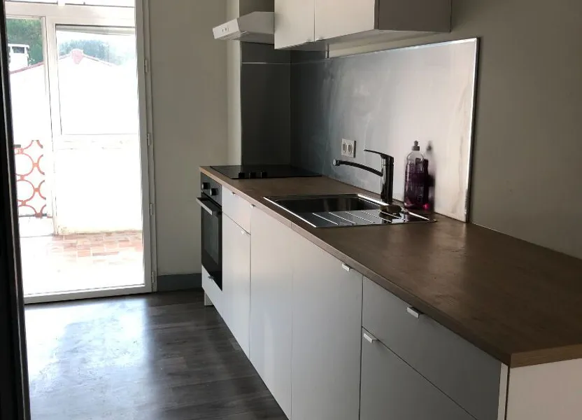 Flat Rue Michel de Montaigne in Créon