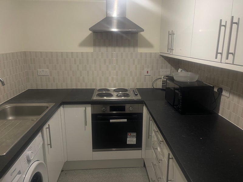 Room Kingfield Street in Greater London