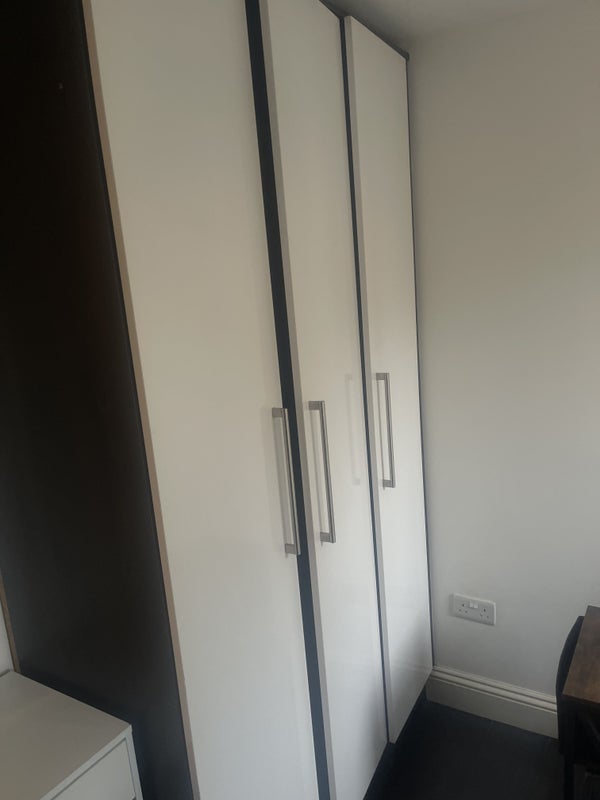 Room Kingfield Street in Greater London