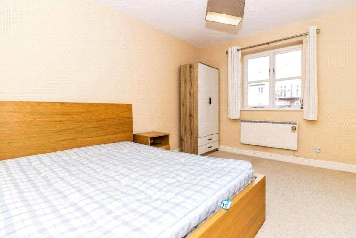 Flat Calthorpe Street in Greater London