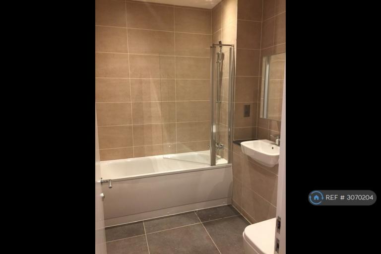 Flat Clayton Road in Greater London