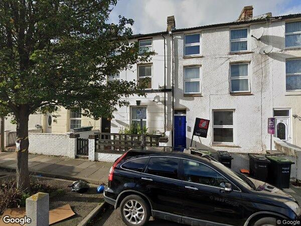 Room Wellington Street in Gravesham