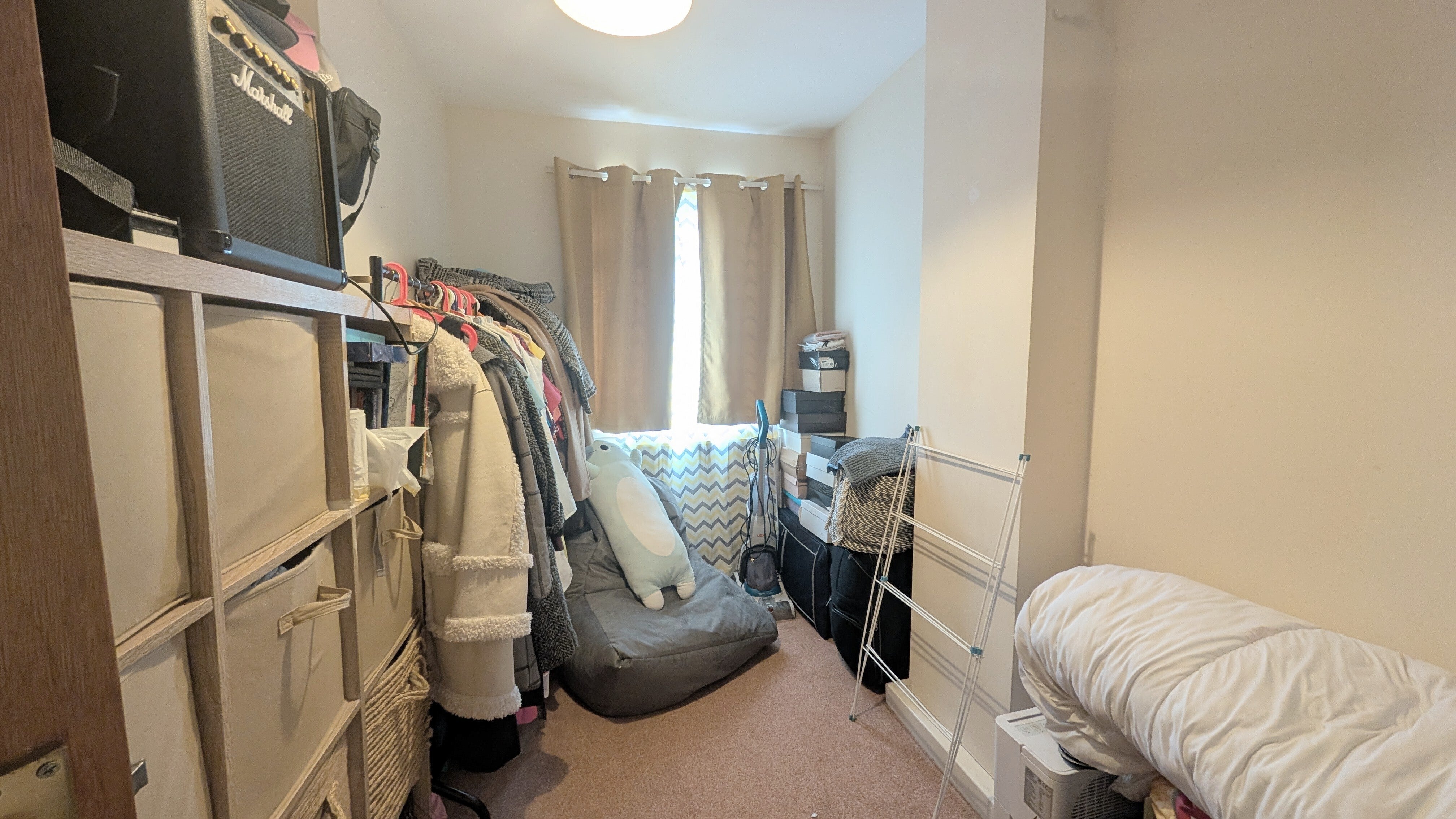 Flat Imperial Drive in Greater London