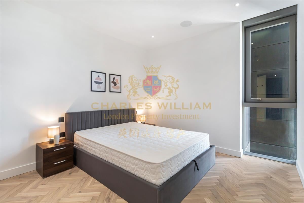 Flat Great Sutton Street in Greater London